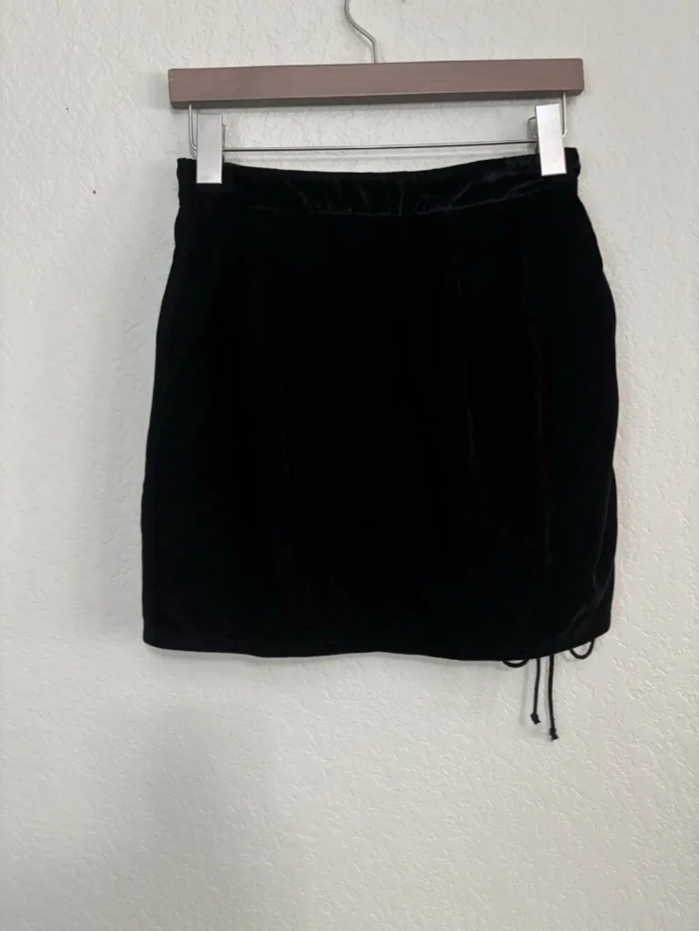 Free People Women’s Velvet Ruched Side Mini Skirt Size 4